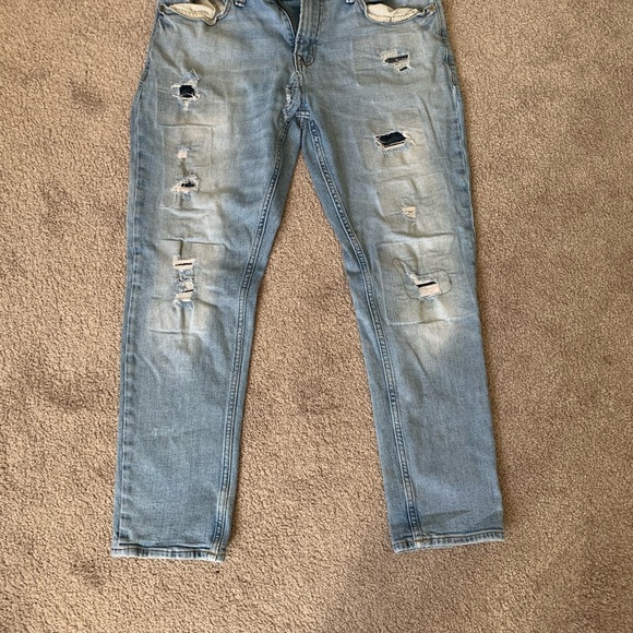 MENS RIPPED JEANS - Picture 3 of 4